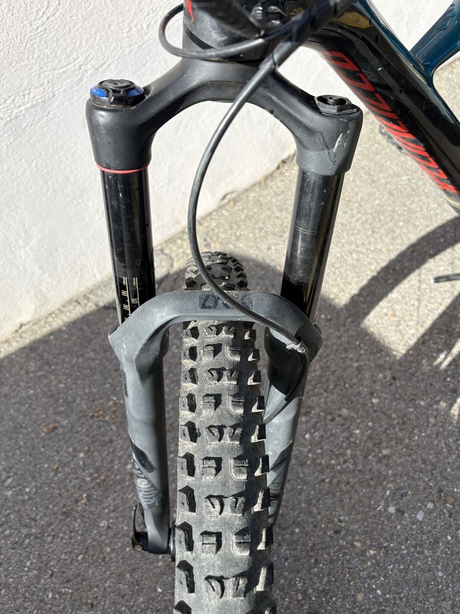 Specialized Biciclette: 2017er Specialized Enduro Elite Carbon – Usato da Gunzwil venduto da M9 2