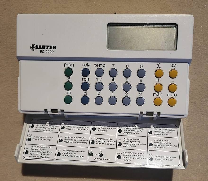 Radiatori: Régulateur de chauffage – Usato da Salvan venduto da djaidi 1