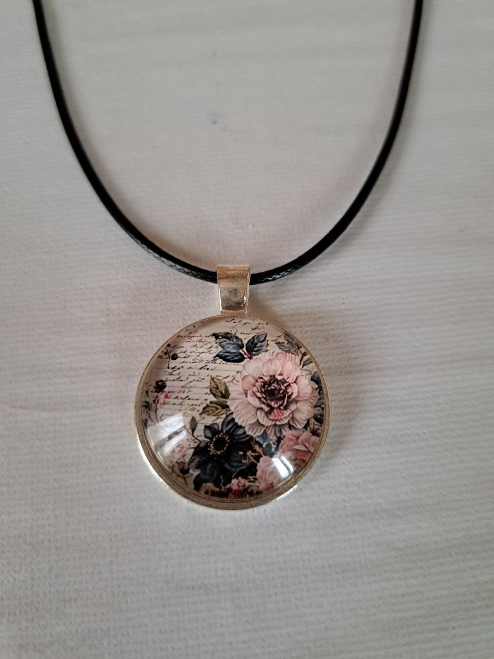 Catenine: Halskette mit Blumen Anhänger Floral – Nuovo (secondo la descrizione) da Weggis venduto da Leeclipse 1