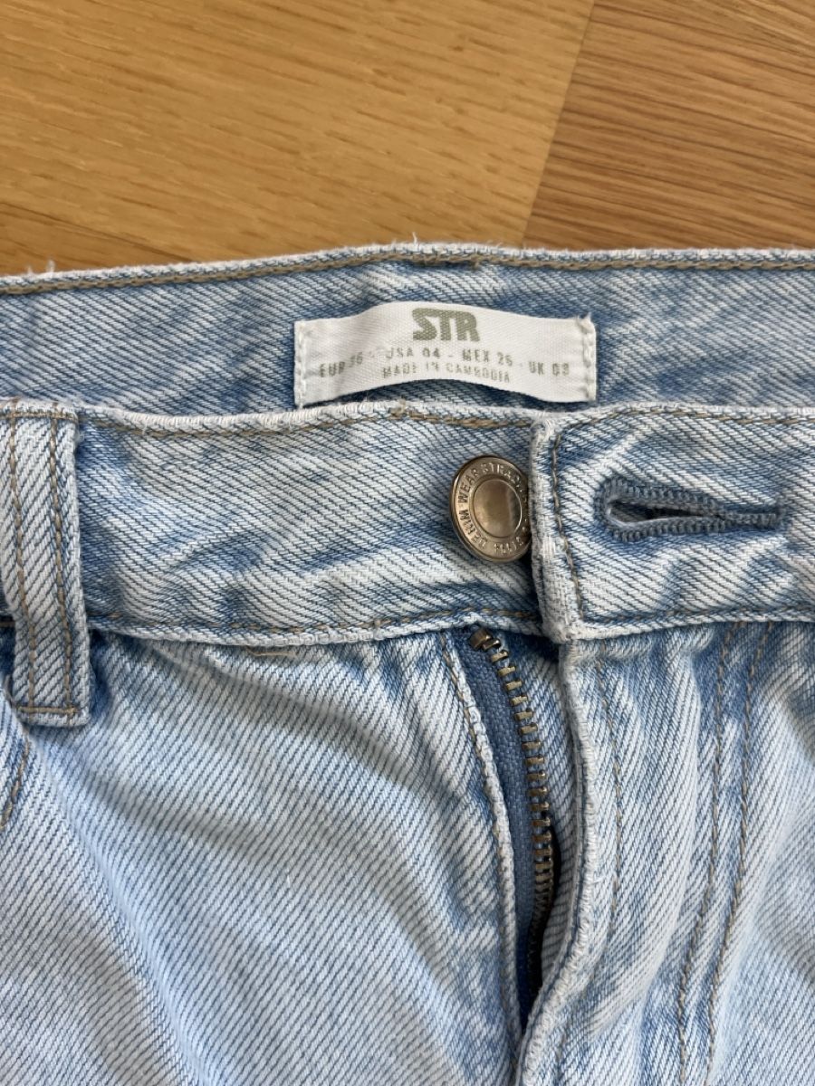 Jeans: Jeans STR hellblau Grösse 36 guter Zustand – Usato da Rüschlikon venduto da Simoneh76 1