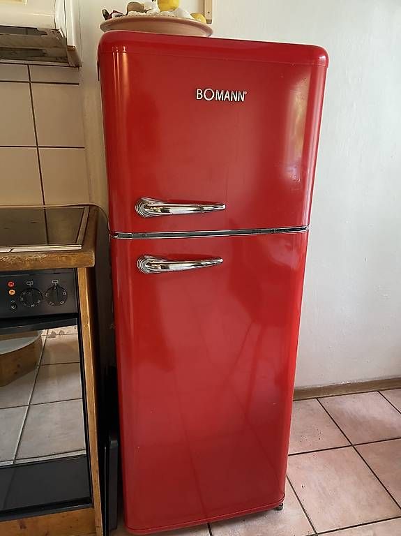 Frigoriferi: Kühlschrank rot Bomann – Usato da Rüti ZH venduto da sar_5sxy