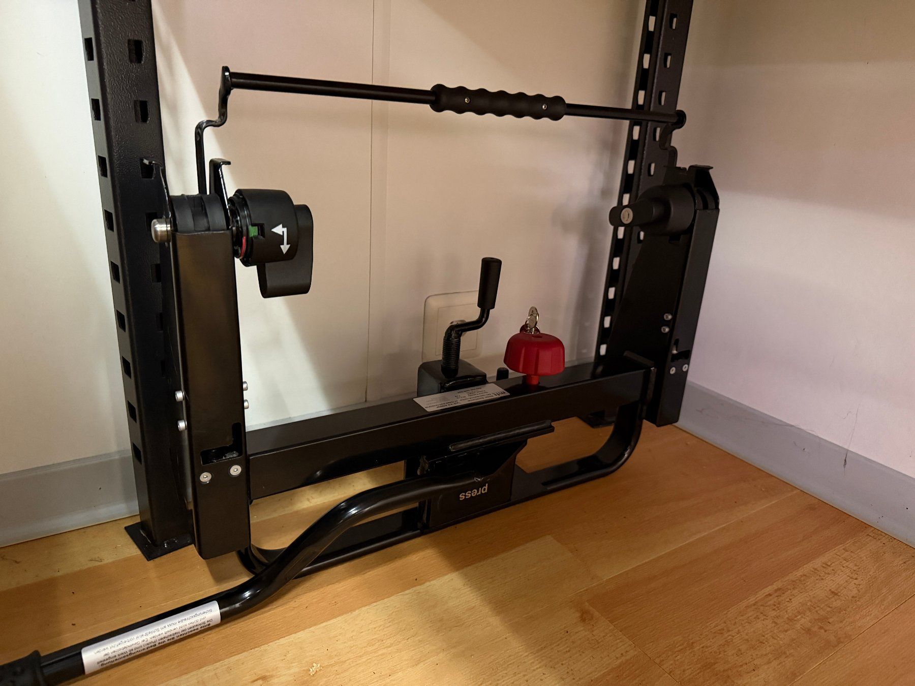 Ganci per rimorchio: MFT BackBox  Heckbox / Transportbox schwarz, Basisträger – Usato da Escholzmatt venduto da hardroot 9