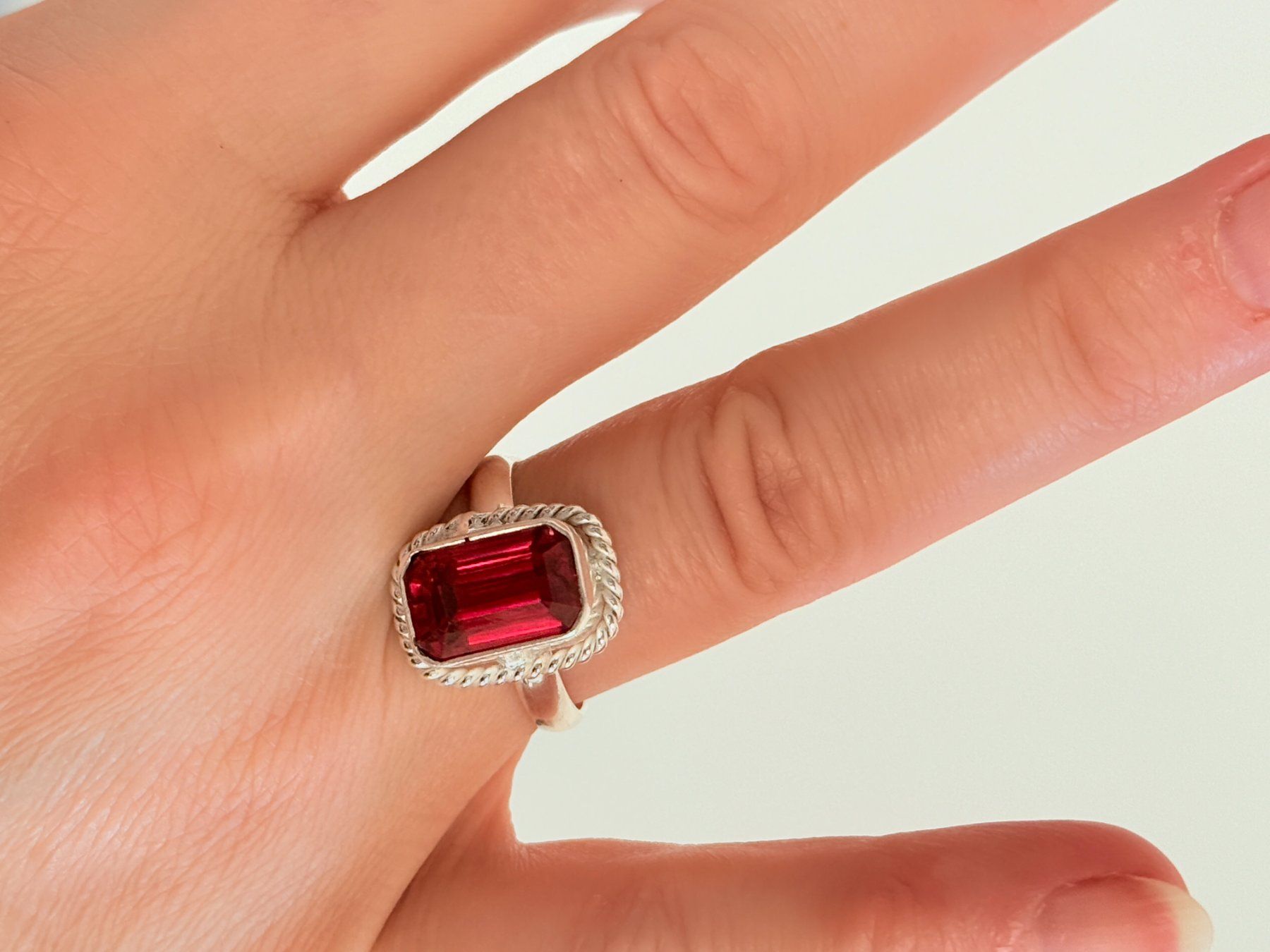Anelli: 13.00CT Bague élégante avec CERTIFICATE – Nuovo e nell'imballaggio originale da Genève venduto da AWWA 5