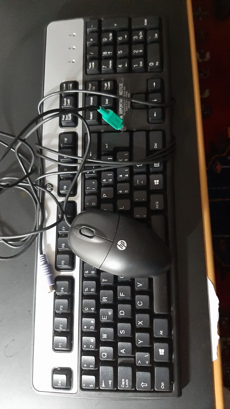 Hewlett Packard Tastiere: Tastatur HP Wireless – Usato da Luzern venduto da PAPPALARDO1955