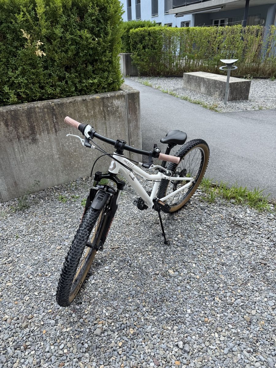 Scott Vélos: Scott Bike 24 Zoll – D'occasion à Mollis par kitty1988 2