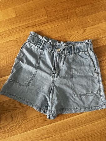 Sommerliche Damen Shorts, Denim Look, Gr. 40, Top Zustand