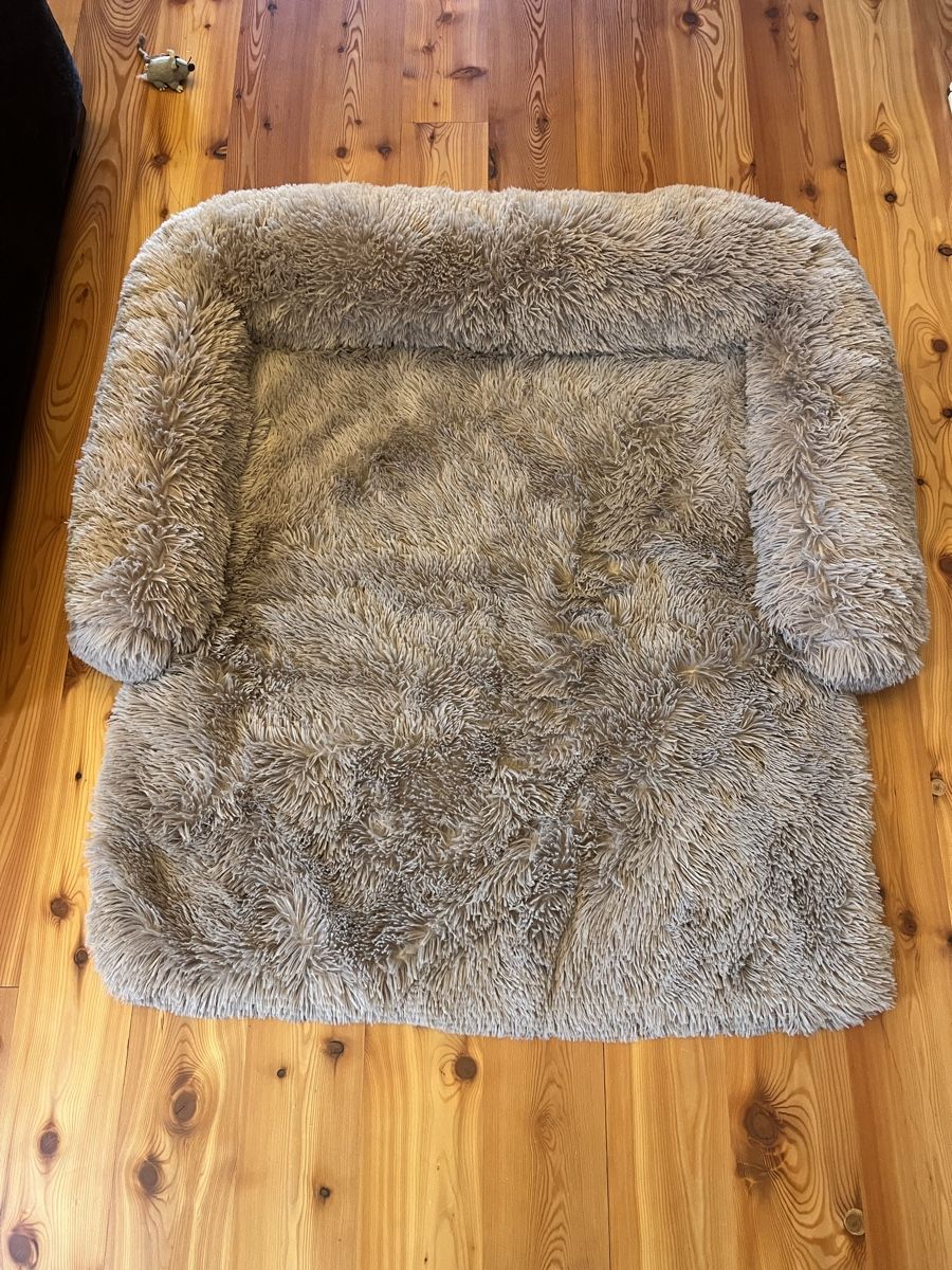 Cucce & Letti: Kuschliges Hundesofa ca. 110x105 – Usato da Merenschwand venduto da Supi82