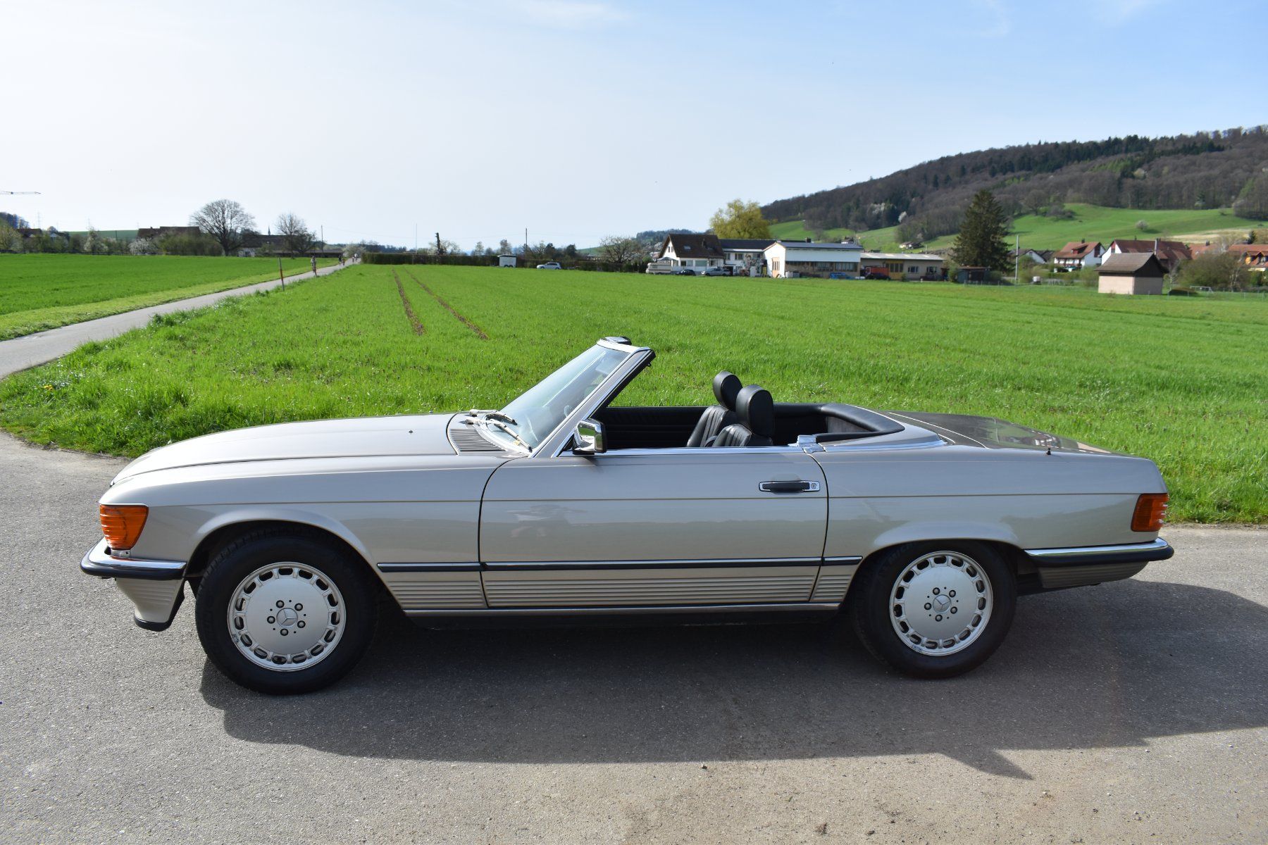 Mercedes-Benz Automobili: Mercedes 300 SL W 107 – Usato da Schleinikon venduto da Laegern99 4