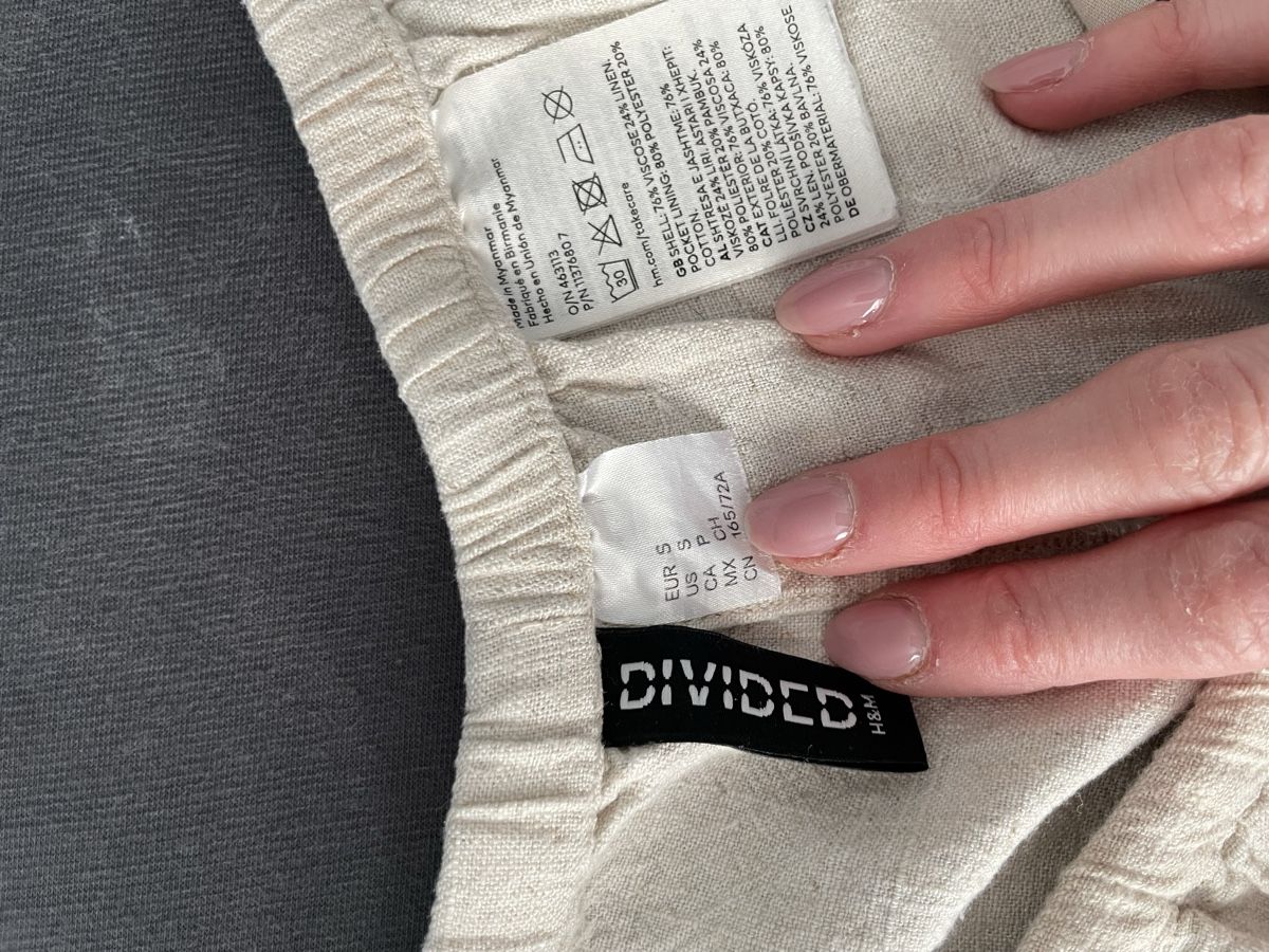H&M Pantaloni: H&M beige Shorts, Grösse S – Nuovo (secondo la descrizione) da Volketswil venduto da yar_c9dx 2
