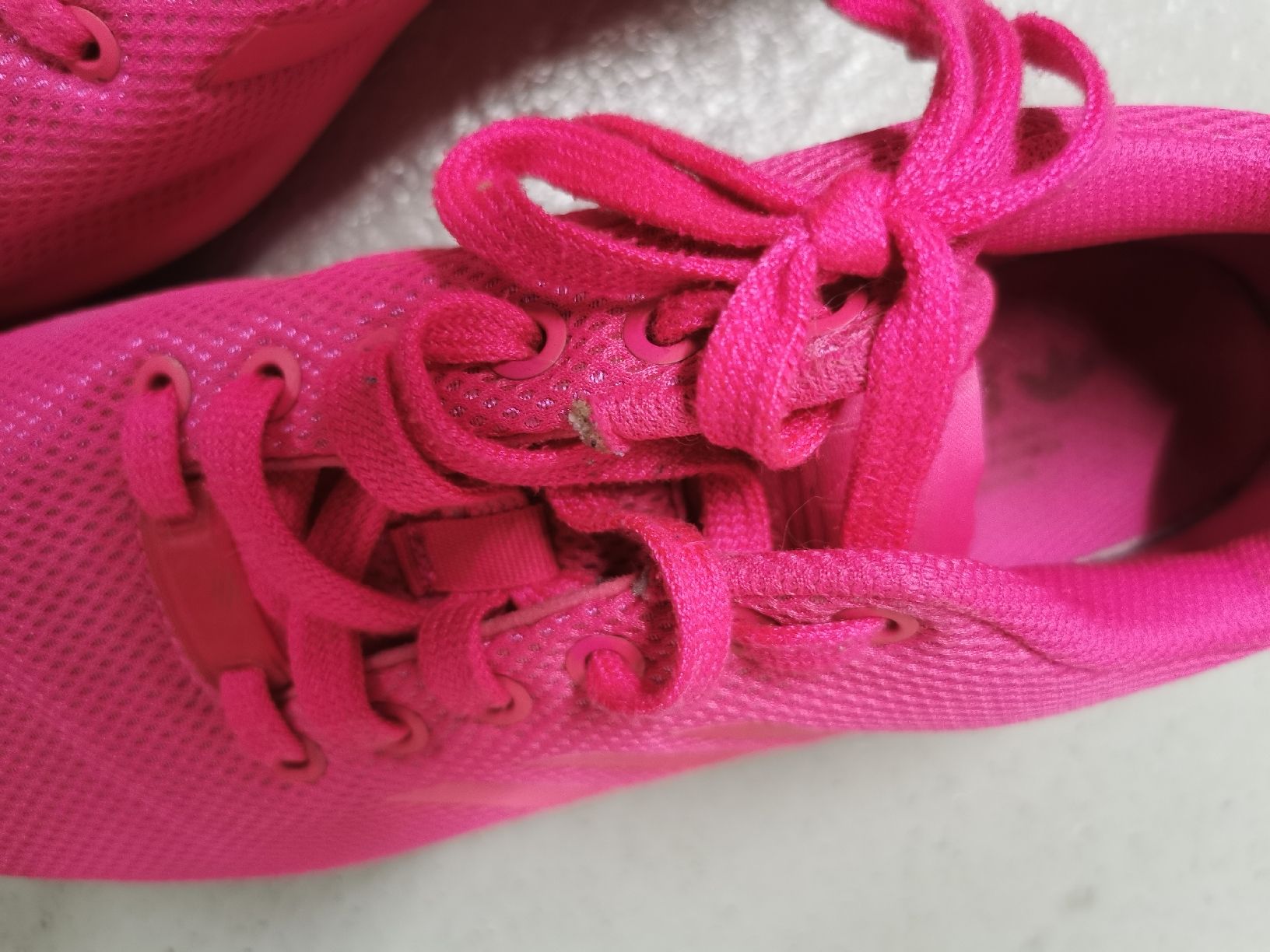 Scarpe da donna: Adidas Torsion 40. 2/3 – Usato da Sursee venduto da Ventiduese 2
