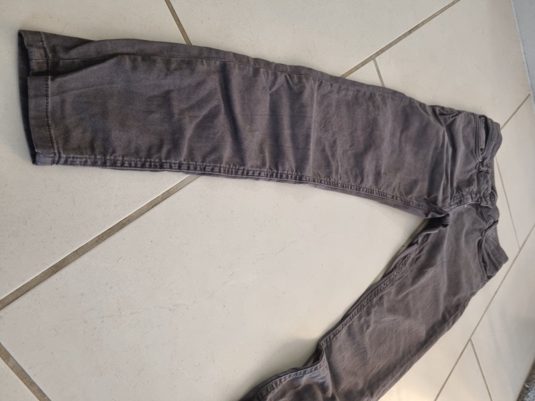 Jeans: Graue Jeans Zero Gr 34 Low-Waist – Nuovo (secondo la descrizione) da Bassersdorf venduto da Sandy456 1