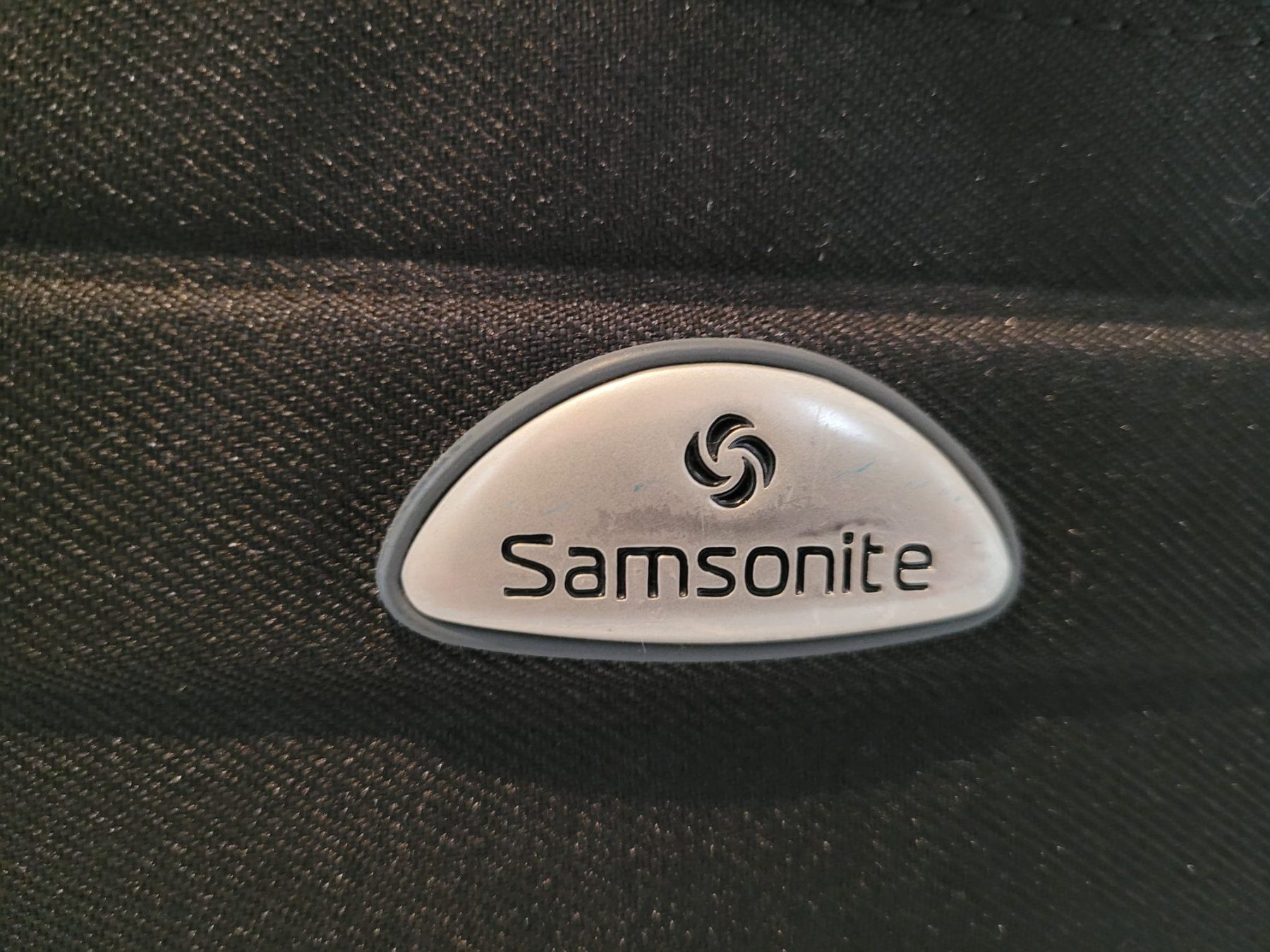 Samsonite Valigie: Reisekoffer Samsonite Serie Accent Kabinengepäck Textil – Difettoso da Kappelen venduto da swyder 9