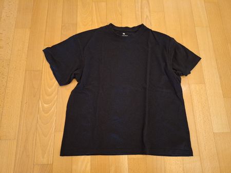 schwarzes Shirt von H&M in Gr. 134/140