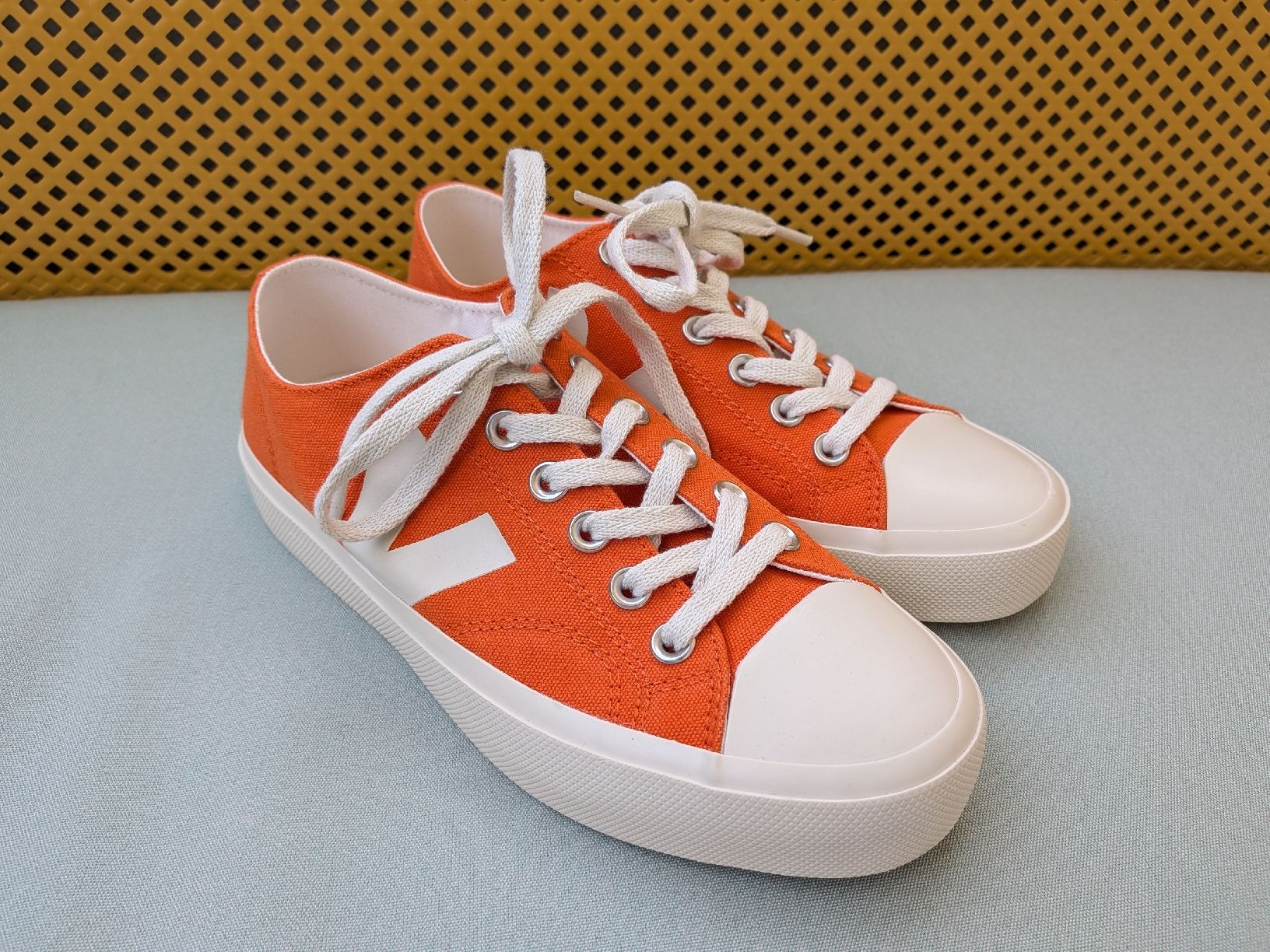 Veja Scarpe da donna: Neue VEJA Schuhe Gr.39 – Nuovo e nell'imballaggio originale da Münchenbuchsee venduto da Grundel74