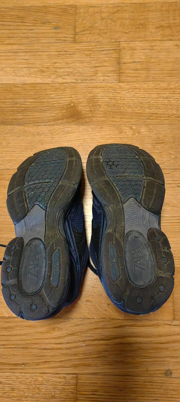 Zara Scarpe per ragazzi: Schuhe Zara gr. 34, echtes Leder – Usato da Langwiesen venduto da VELESA 1