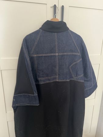 Manteau noir et Jean original Manteco