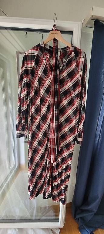 Kleider: Kleid – Gebraucht aus Würenlos von bat_y8kw