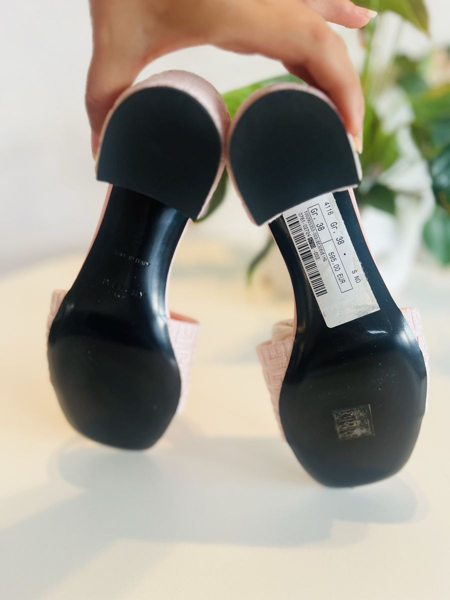 Givenchy Scarpe da donna: Neue Givenchy Sandalen - Größe 38 – Nuovo e nell'imballaggio originale da Seengen venduto da kri_27st 5