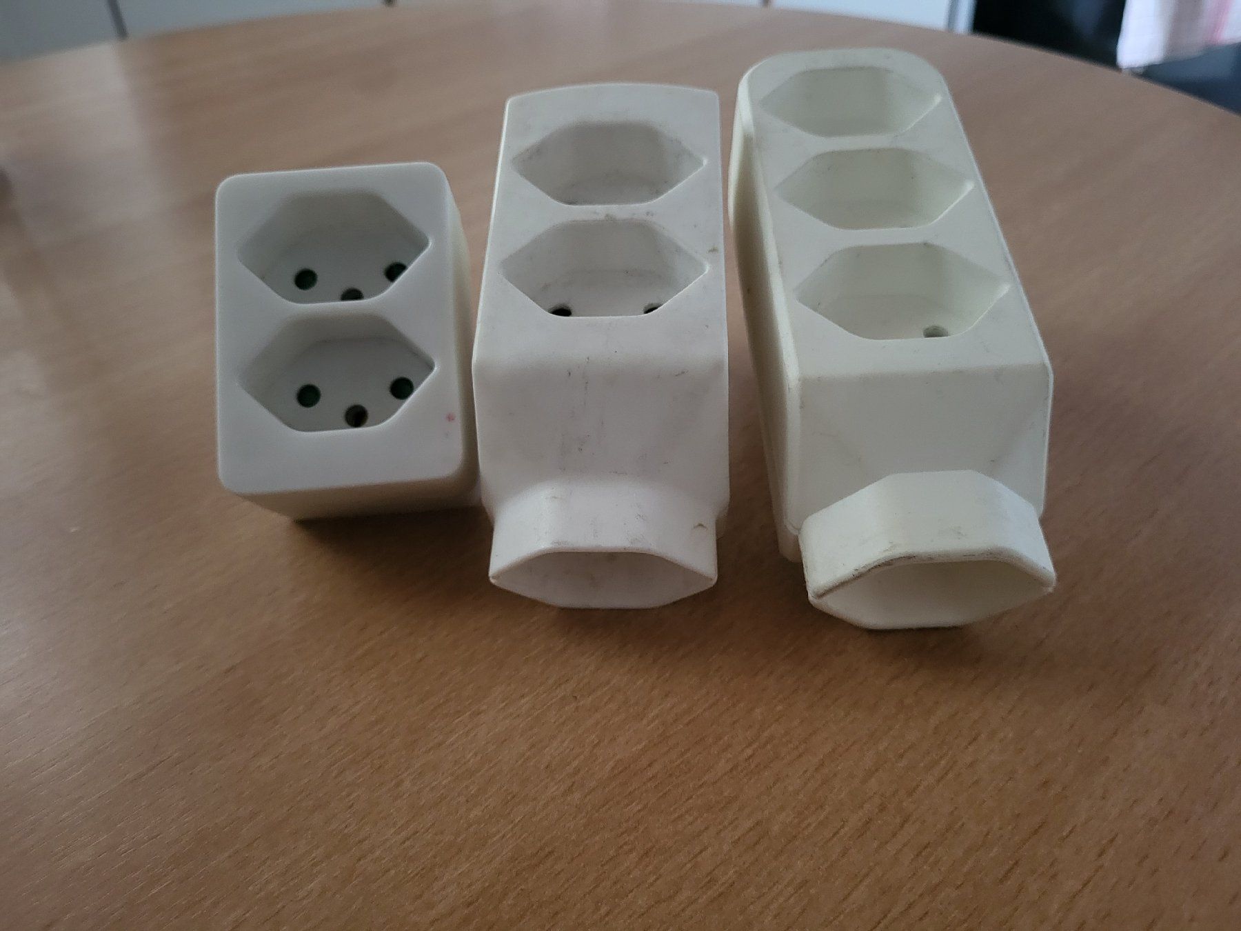 Stecker: Elektrische Mehrfachsteckdose – Gebraucht aus Dietikon von AniaSunrise 1