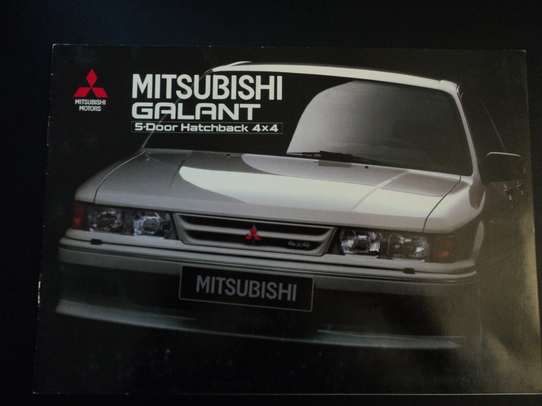 Mitsubishi Documenti: Prospekt Mitsubishi Galant Hatchback 4x4  1989 – Usato da Schwarzenburg venduto da modelCARama 3