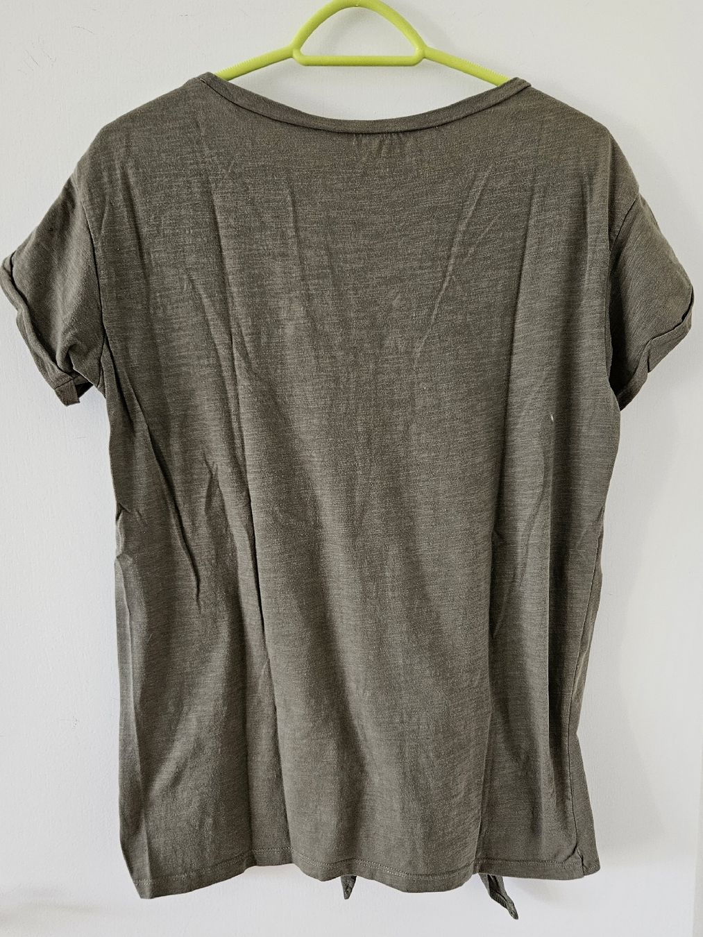 Guess T-shirt: Shirt Gr. 40 - Guess - Spendenaktion – Usato da Unterkulm venduto da Beljasch 6