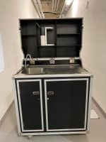 Flight-case Cuisine; frigo, évier, chauffe-eau