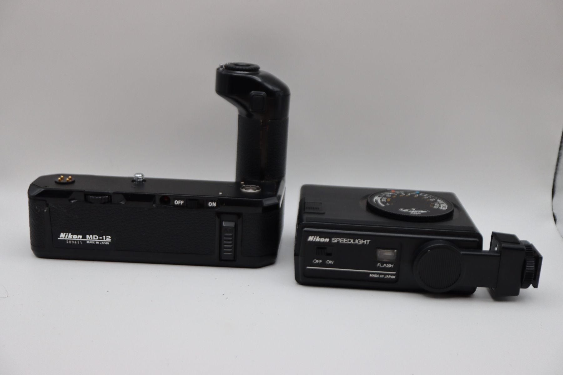 Nikon Kamera: Nikon FE Set mit 2 Nikkor Objektiven & Zubehör – Gebraucht aus Zürich von KE-Sales 6