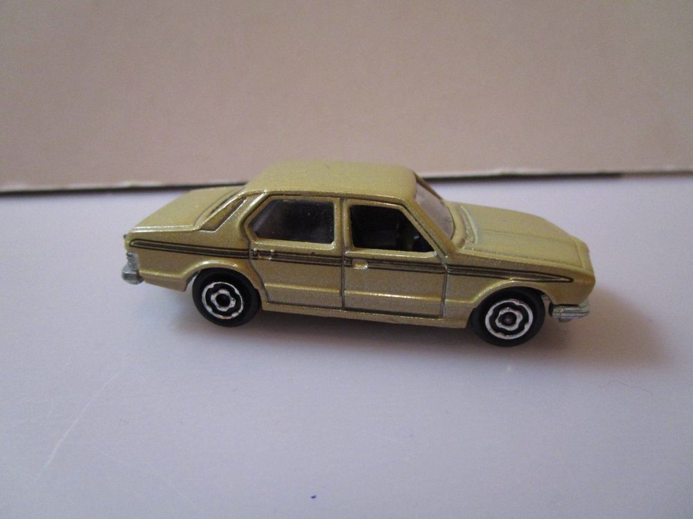 majorette made in france ,n° 256 BMW 733