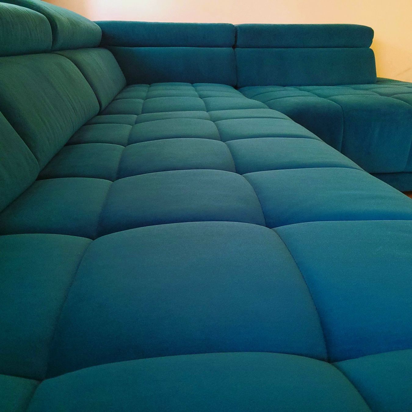 Divani: Grosses Sofa mit Schlaffunktion – Usato da Bonaduz venduto da zuma8 4