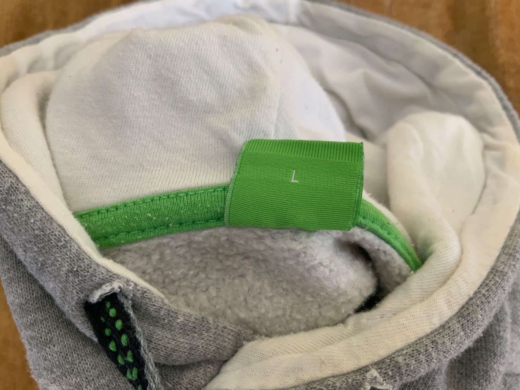 Hugo Boss Maglioni & Felpe: Boss pulli – Usato da Langnau am Albis venduto da Judithsebi 2