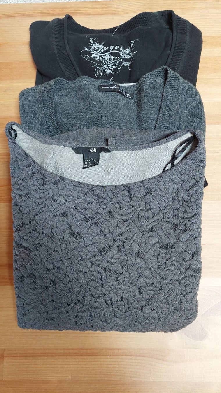 Kleiderpakete: Lot de 3 petits pulls, t.38 – Gebraucht aus Marsens von fripe-milodon
