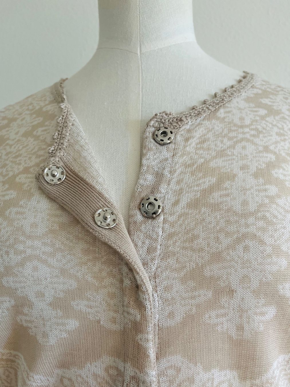 Odd Molly Jacken: Odd Molly lyocell knit cardigan - size 1 – Gebraucht aus Cully von Maar_K 1
