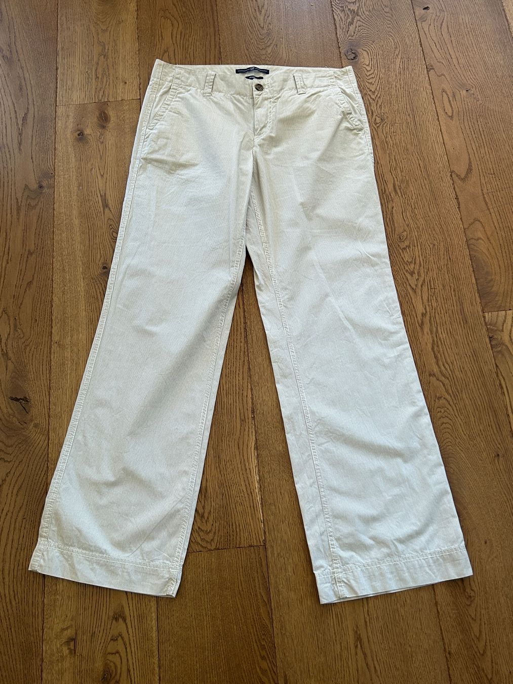 Hosen: GAP, Hose, wie NEU, Grösse 10 – Neu (gemäss Beschreibung) aus Le Châble / VS von Ursaban