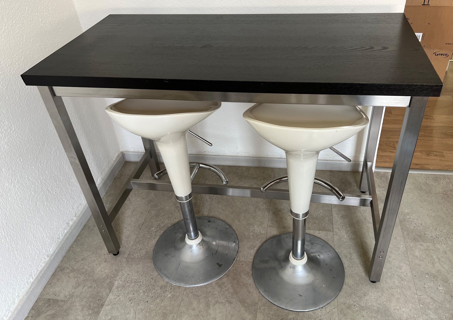 Hocker: 4 Barhocker weiss – Gebraucht aus Gipf-Oberfrick von dav_xd6z 2