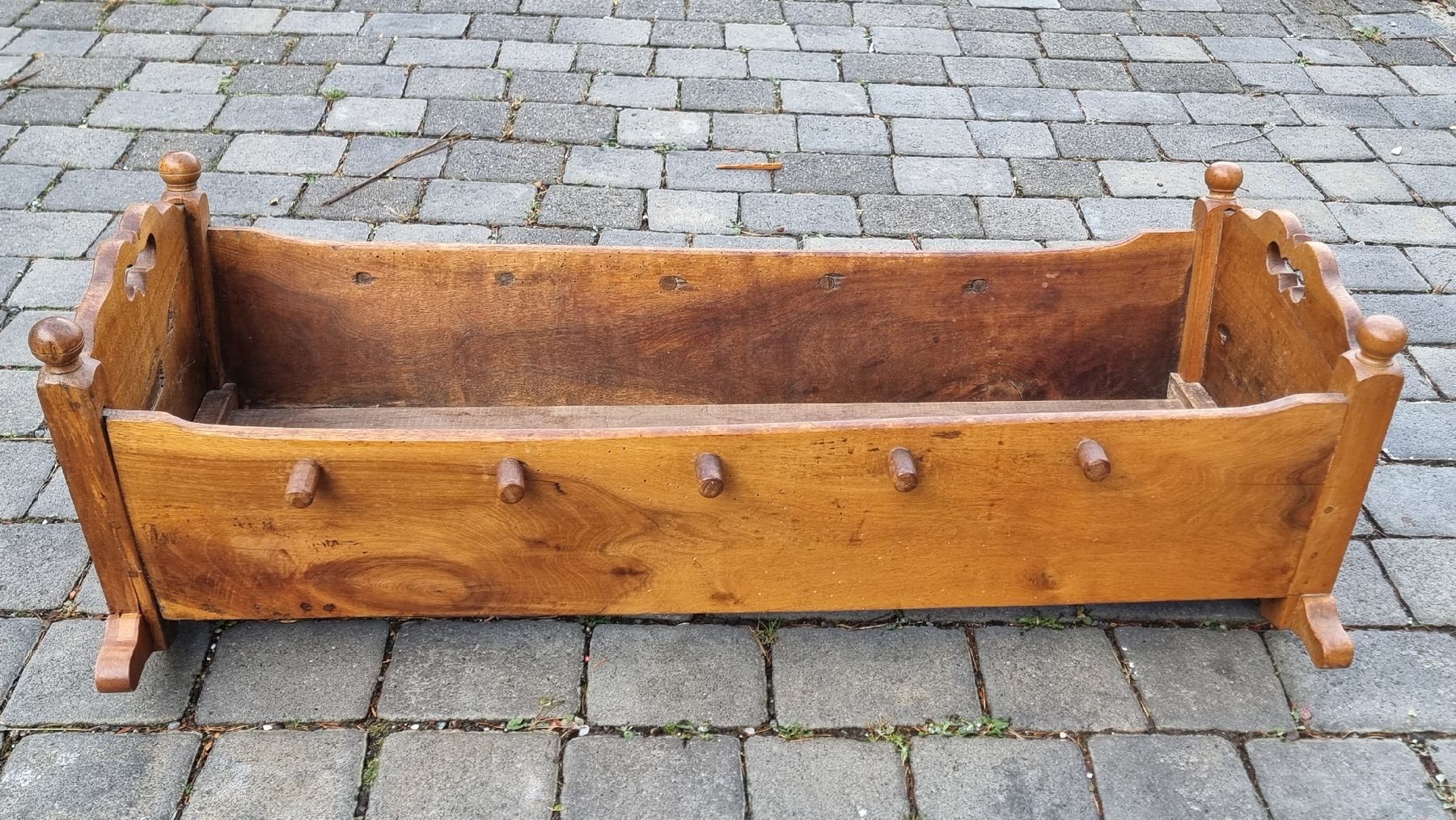 Holzartikel: Kleine Wiege Antik Nussbaumm – Gebraucht aus Sils im Domleschg von platin01 2