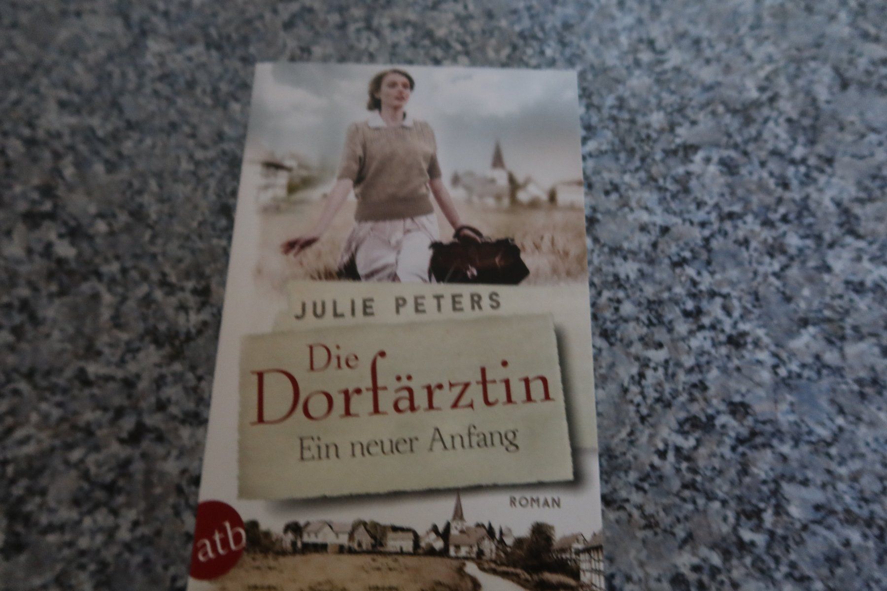 Libri: Die Dorfärztin Ein neuer Anfang – Usato da Täuffelen venduto da Cindybussy