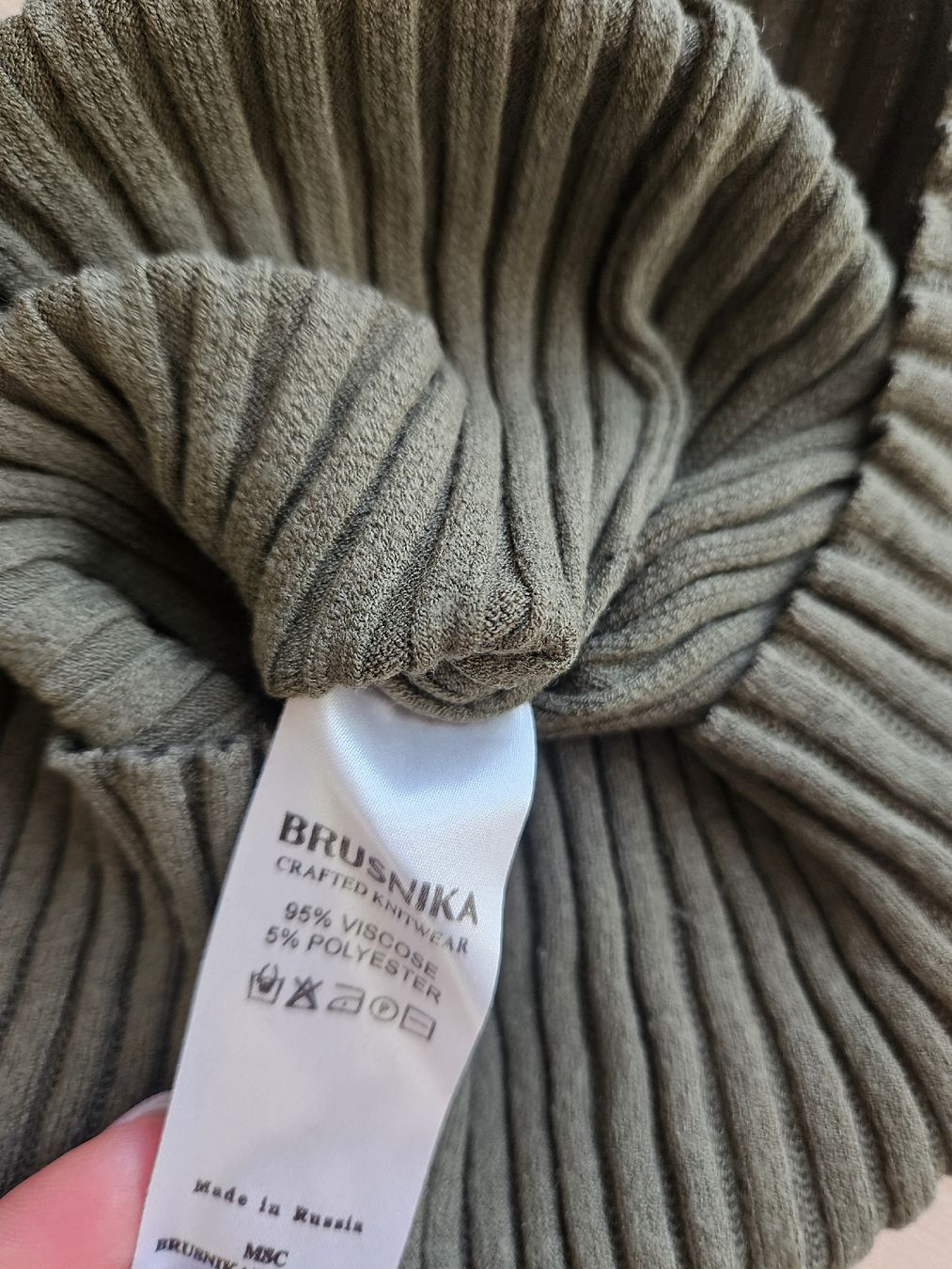 Maglioni & Felpe: Rollkragenpullover von Brusnika – Usato da Effretikon venduto da Shopmycloset8 3