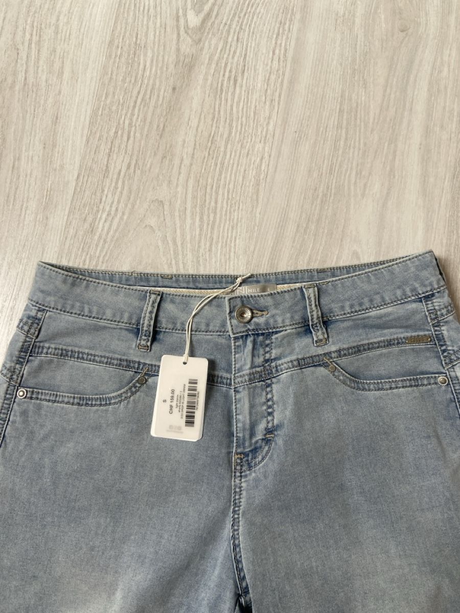 Nile Pantaloni: *NEU* Nile Shorts – Nuovo (secondo la descrizione) da Wiesendangen venduto da Jafani 1