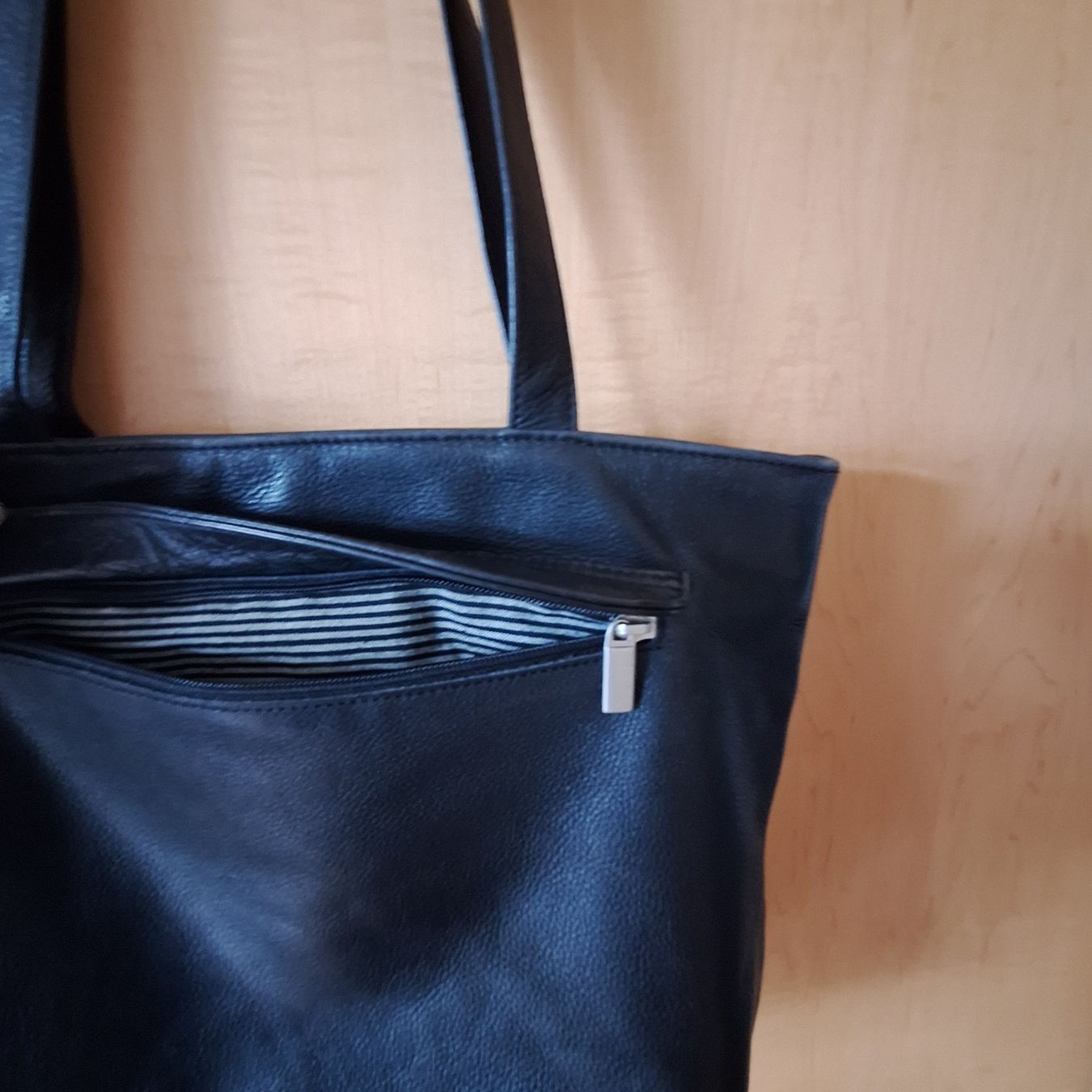Borse da donna: Ledertasche schwarz – Usato da Nussbaumen AG venduto da Hilai 2