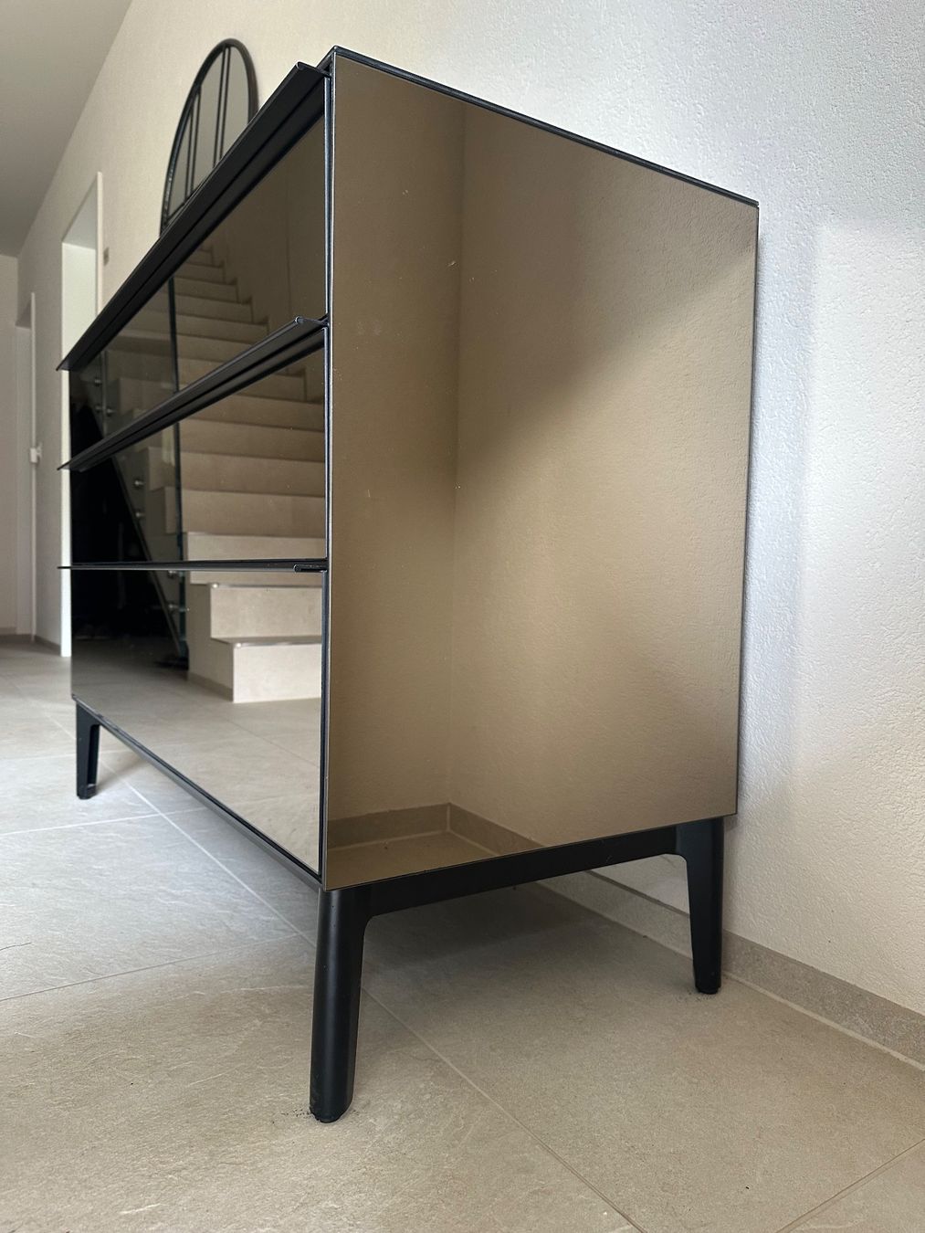 Kommoden: Made.com Konsole aus Dunkel getönt Glas - 3 Schubladen – Gebraucht aus Duggingen von map_5lmv 2