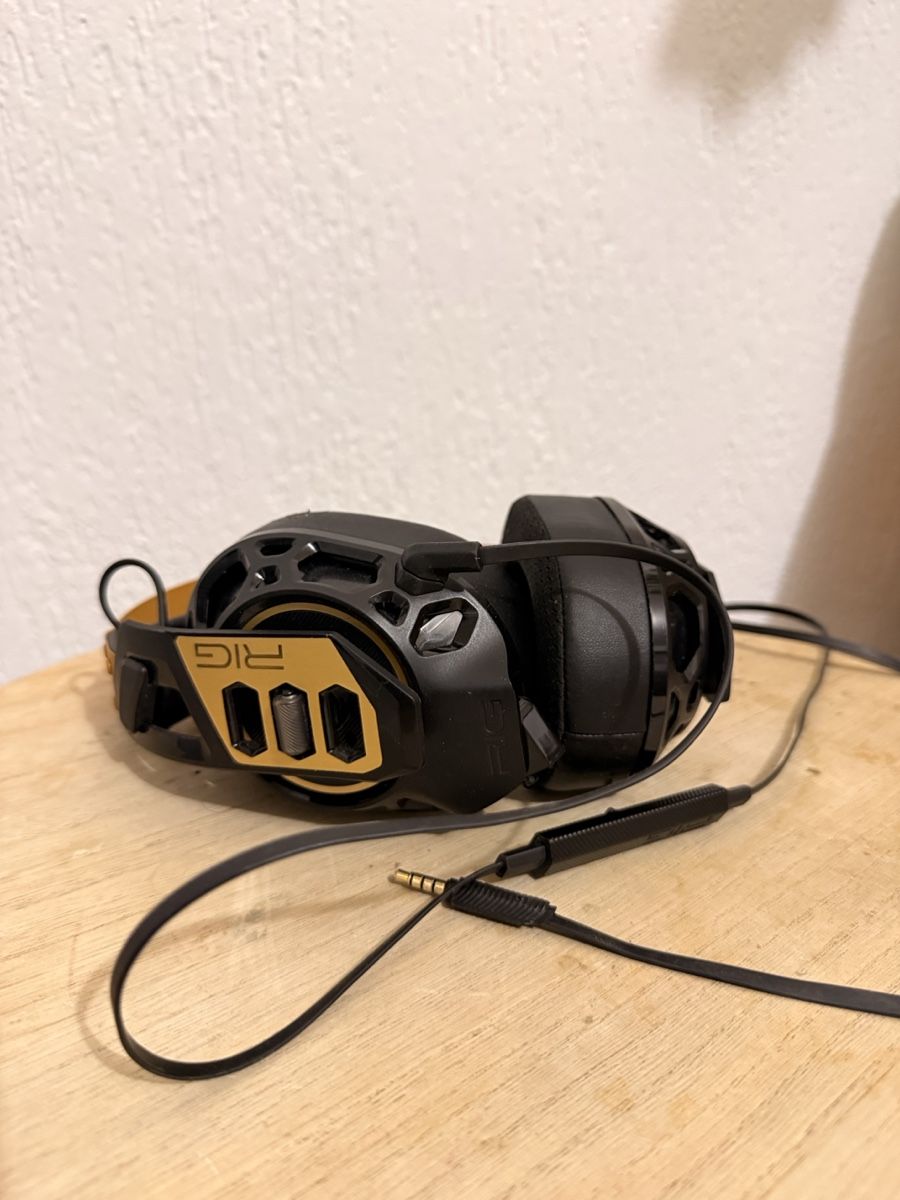 Rig Cuffie: Gaming Headset Plantronics RIG schwarz gebraucht – Usato da Basel venduto da RaykoShop
