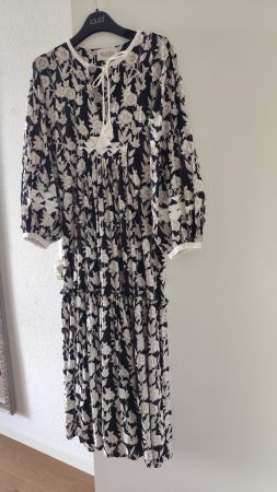 Sommerkleid der Marke KLEED
