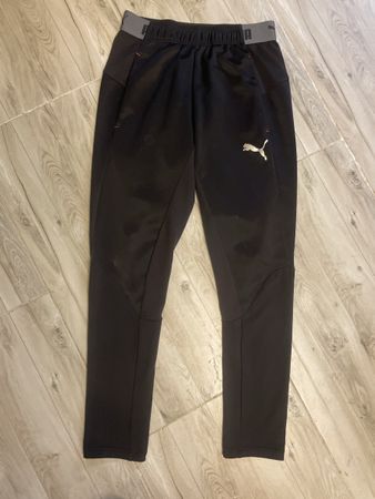 Puma Trainingshose für Damen Grösse S- Sommerlich