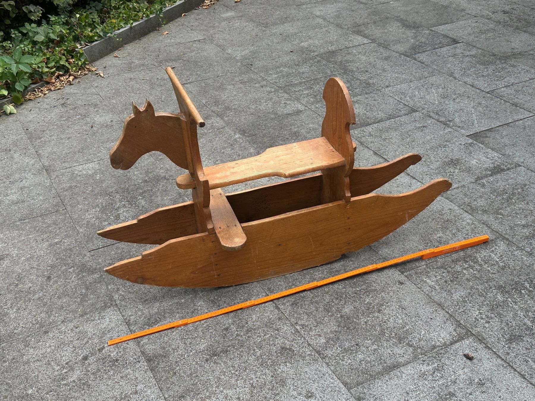Spielzeuge: Schaukelpferd "Gampiross" antik / Vintage – Gebraucht aus Elgg von Emau