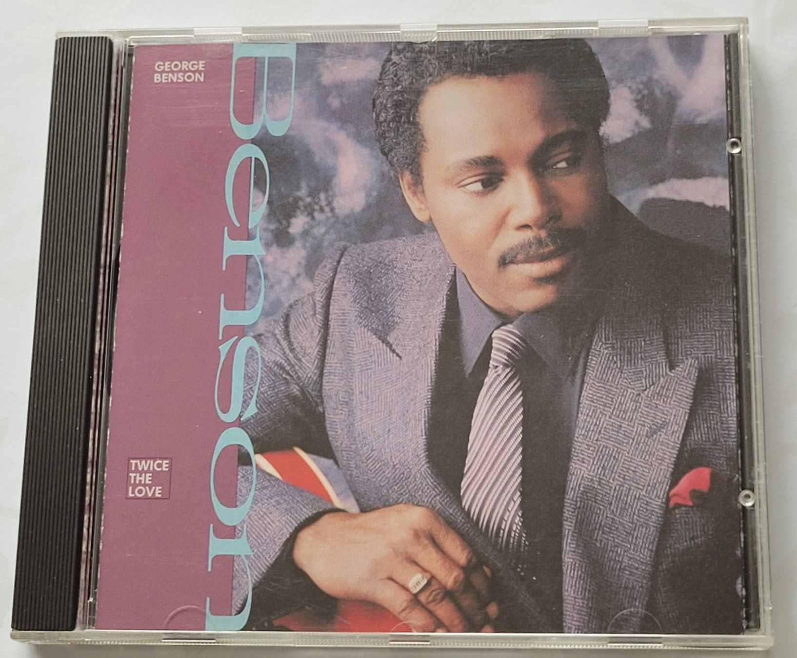 CDs: George Benson - Twice the love - CD – Gebraucht aus Zürich von fourpaws