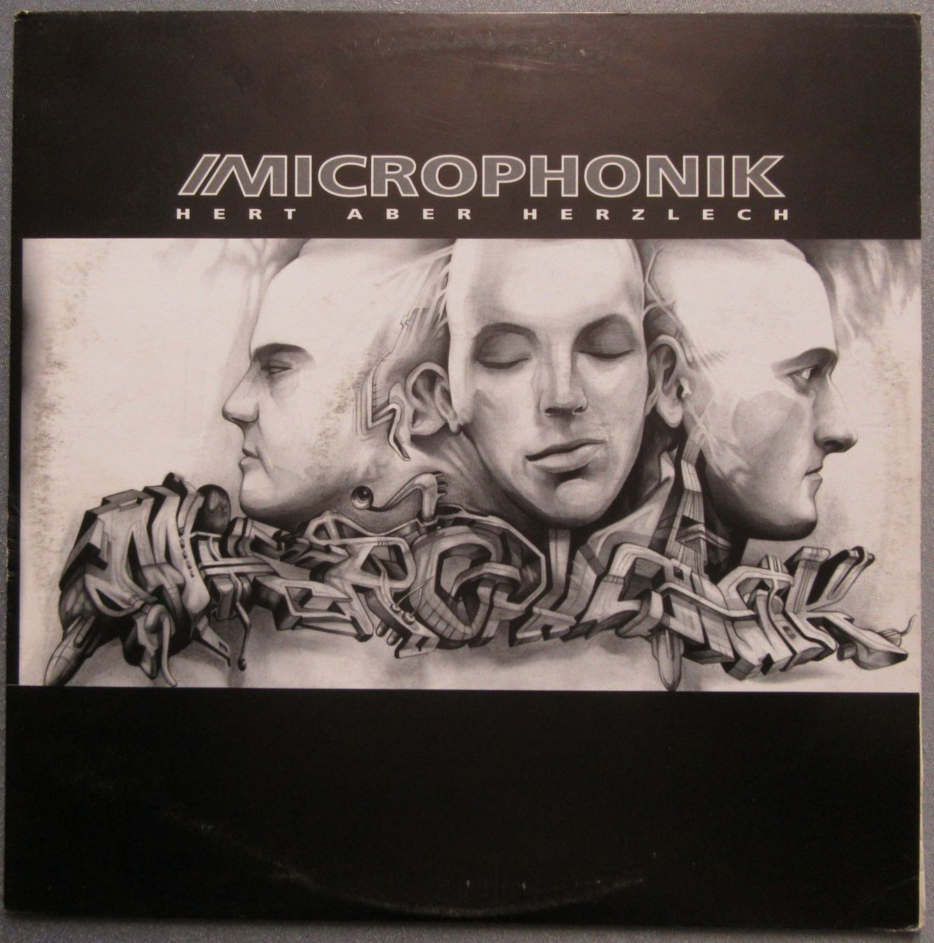 Vinyles: Microphonik - hert aber herzlech - LP ab CHF 1.00 – D'occasion à Auenstein par Padabimbim