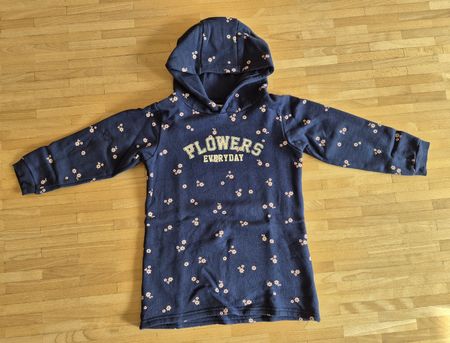 Sweatkleid mit Kapuze –100% Baumwolle –Gr.110/116, Neuwertig