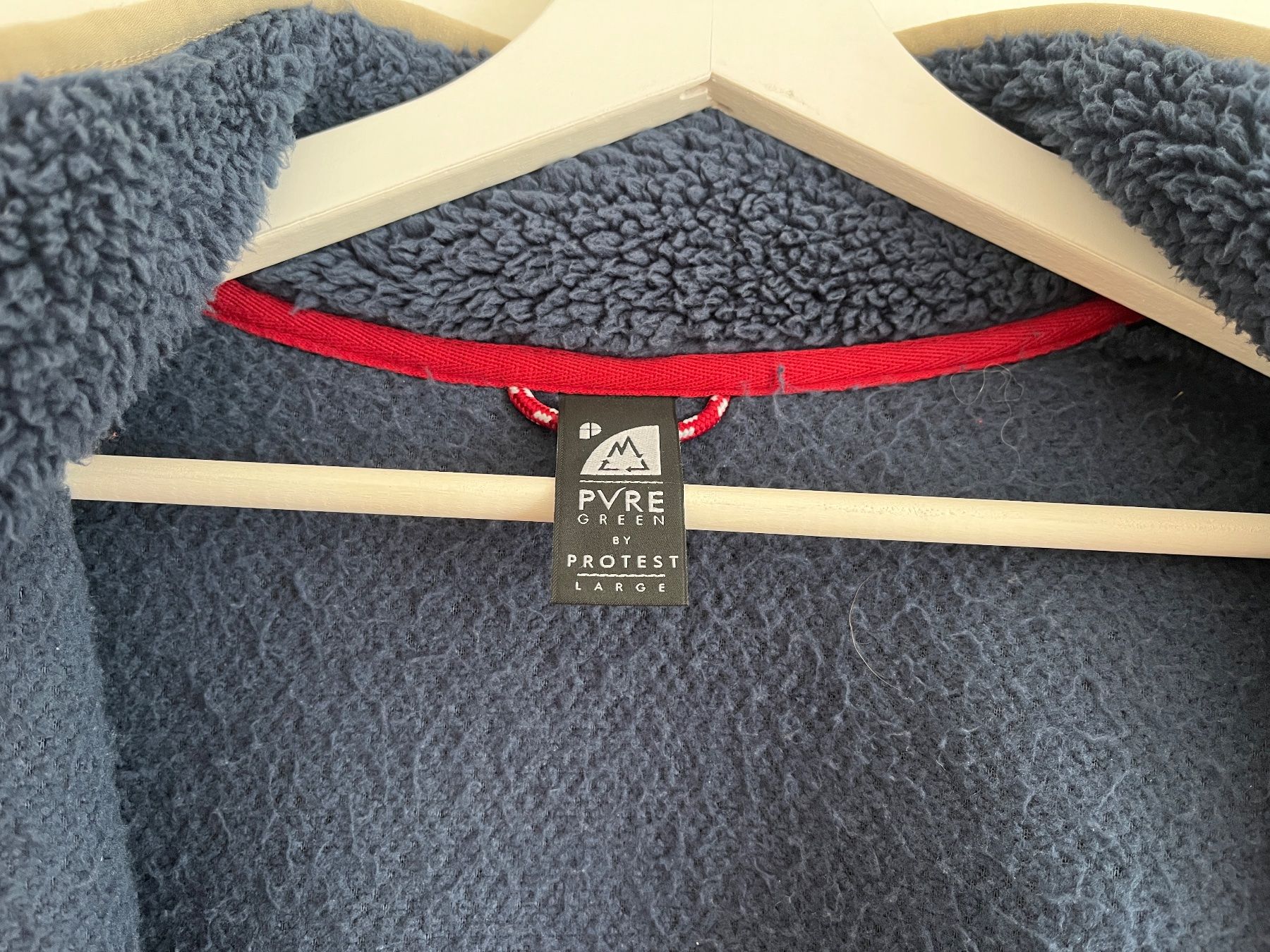 Protest Pullover & Sweatshirts: Protest Fleece Jacke L - Top Zustand – Gebraucht aus Zürich von bretxo 7