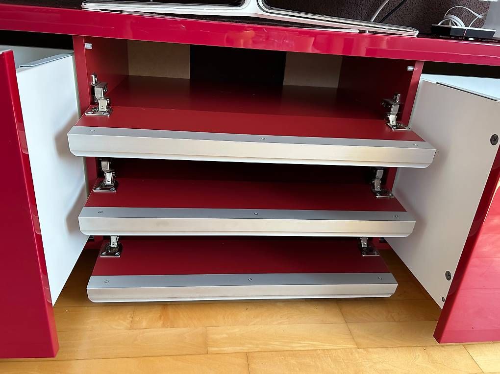 Mobili TV: TV Möbel mit Hängeschrank – Usato da Oberriet venduto da Quellhell 3