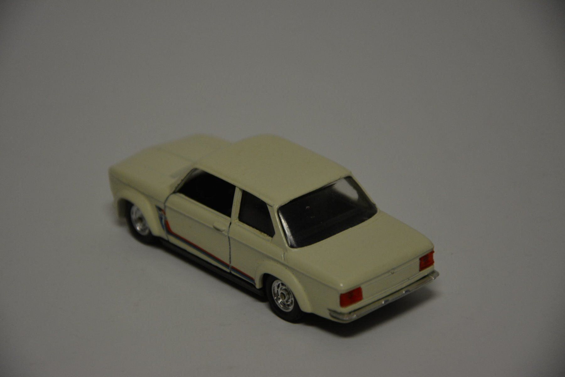 BMW Modellini d'auto: BMW 2002 Turbo , Solido , 1:43 – Usato da Goldach venduto da Feivel9 6